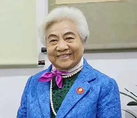 1975年，周总理火速召37岁的吴桂贤进京，并对她说：当个副总理吧